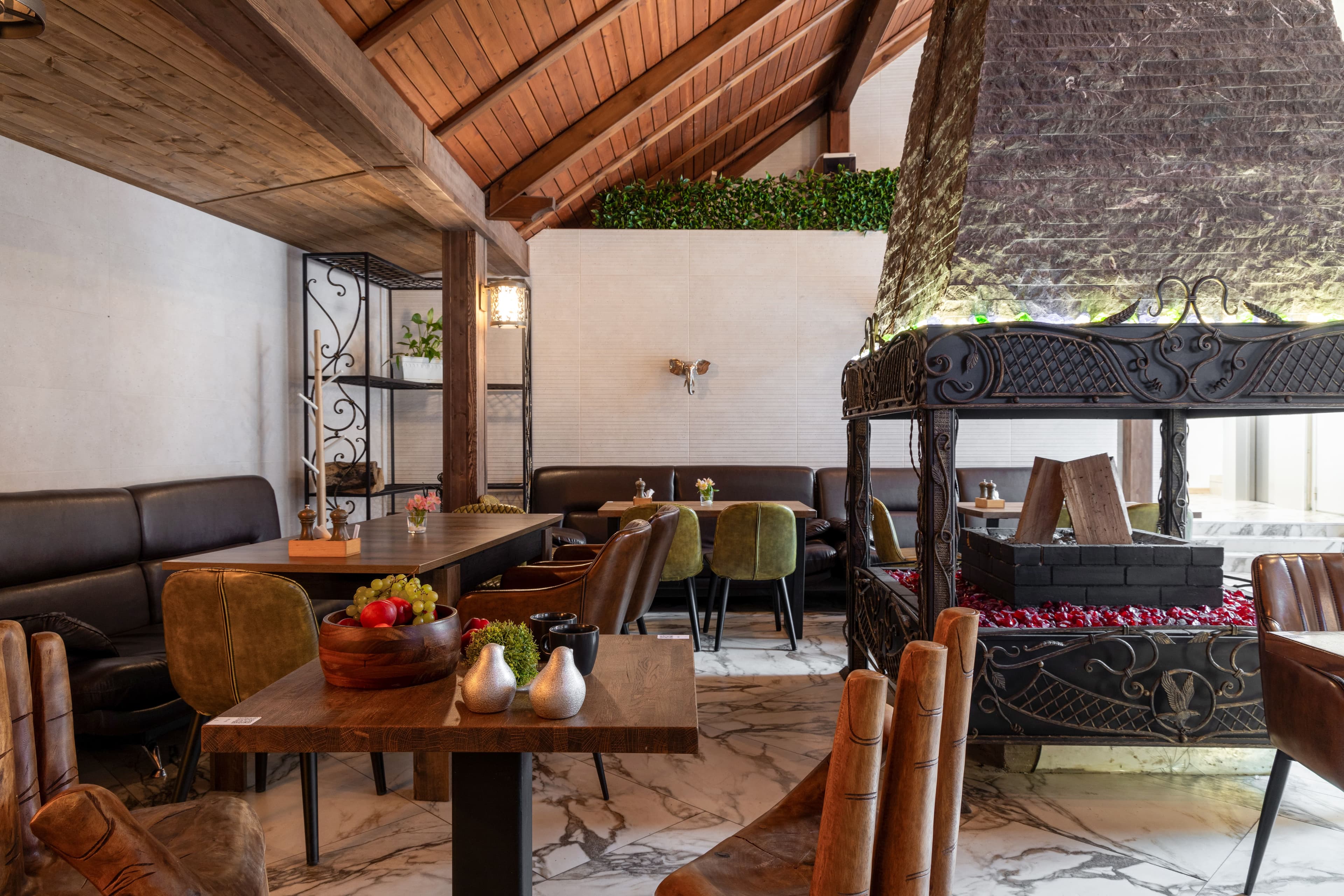 Кафе "У КАМИНА"